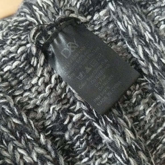 Infinity scarf - Picture 2 of 2